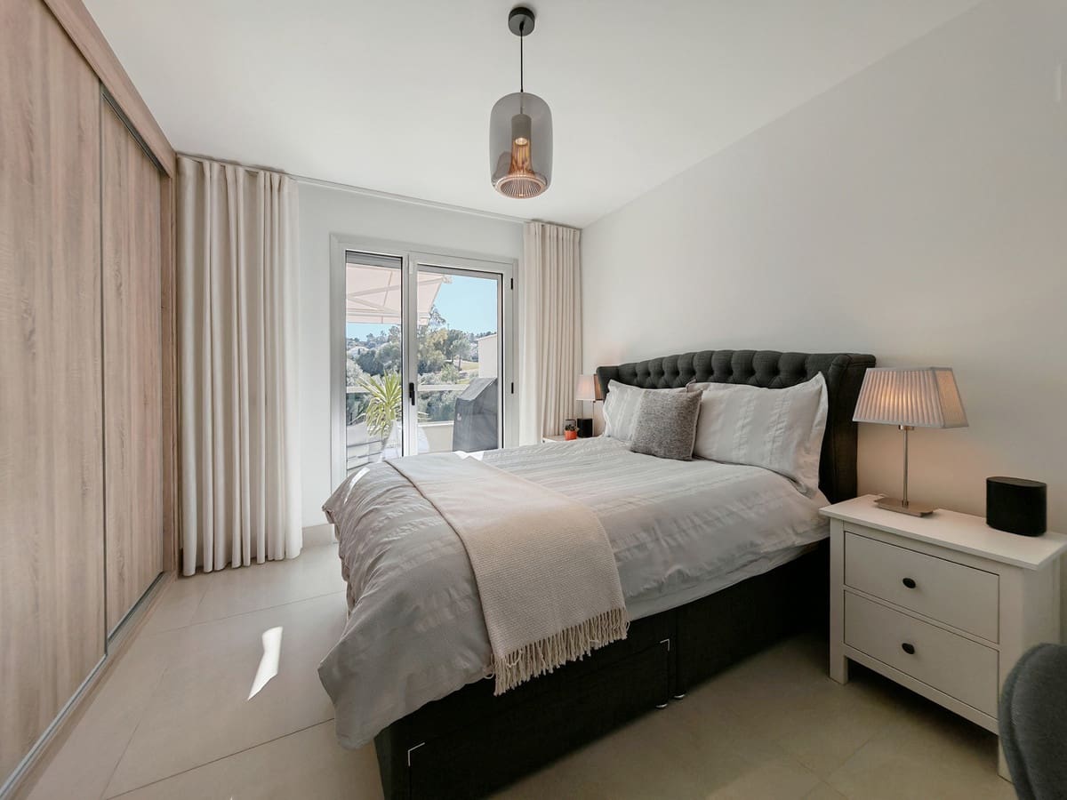 3 bedroom Penthouse for sale in La Cala Golf with garage - € 725,000 (Ref: 9643588)