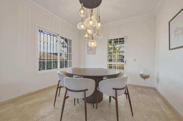 5 camera da letto Villa in vendita in Mijas Golf, Mijas con piscina garage - 810.000 € (Rif: 9643590)