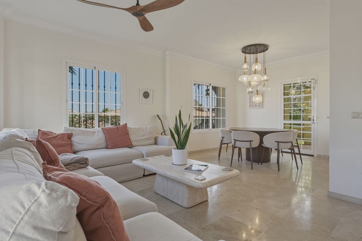 5 camera da letto Villa in vendita in Mijas Golf con piscina garage - 810.000 € (Rif: 9643590)