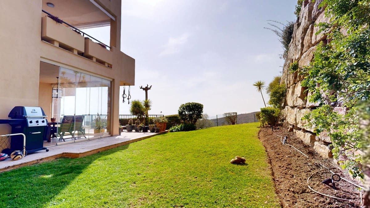 4 chambre Appartement à vendre à El Paraiso avec piscine garage - 639 000 € (Ref: 9650834)