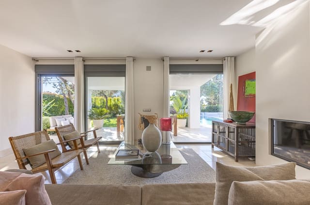 3 sovrum Villa till salu i Marbesa, Marbella med pool garage - 1 995 000 € (Ref: 9650921)