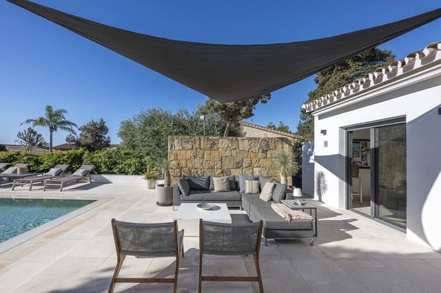 3 sovrum Villa till salu i Marbesa, Marbella med pool garage - 1 995 000 € (Ref: 9650921)