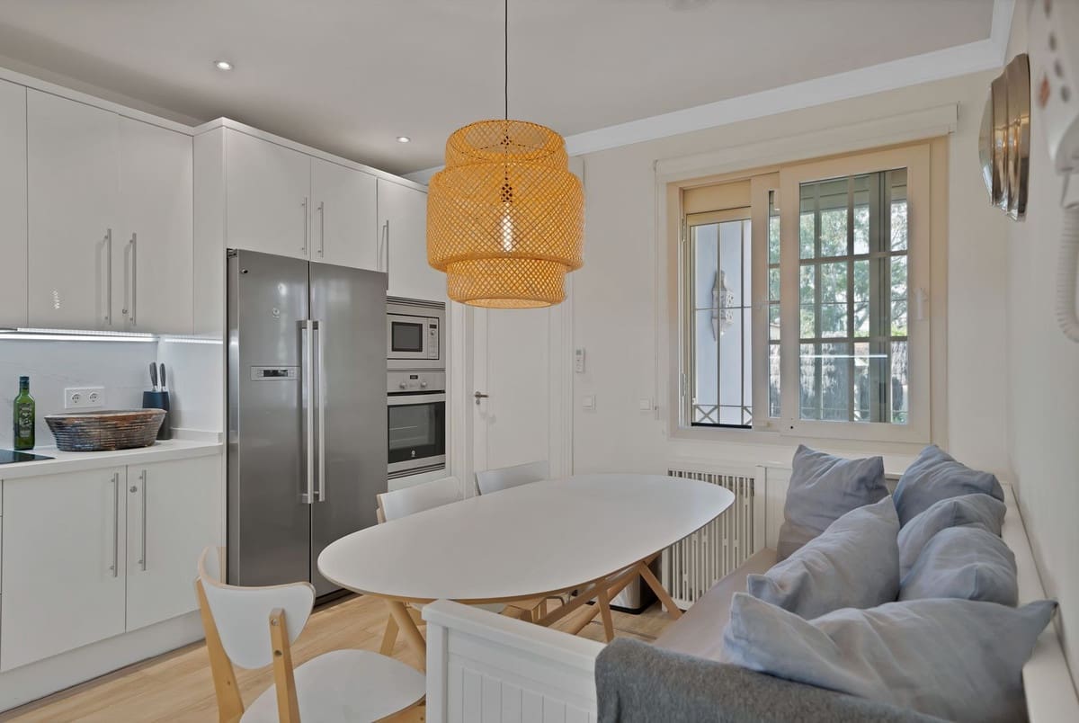 Chalet de 7 habitaciones en San Pedro de Alcantara en venta con piscina garaje - 2.395.000 € (Ref: 9665358)