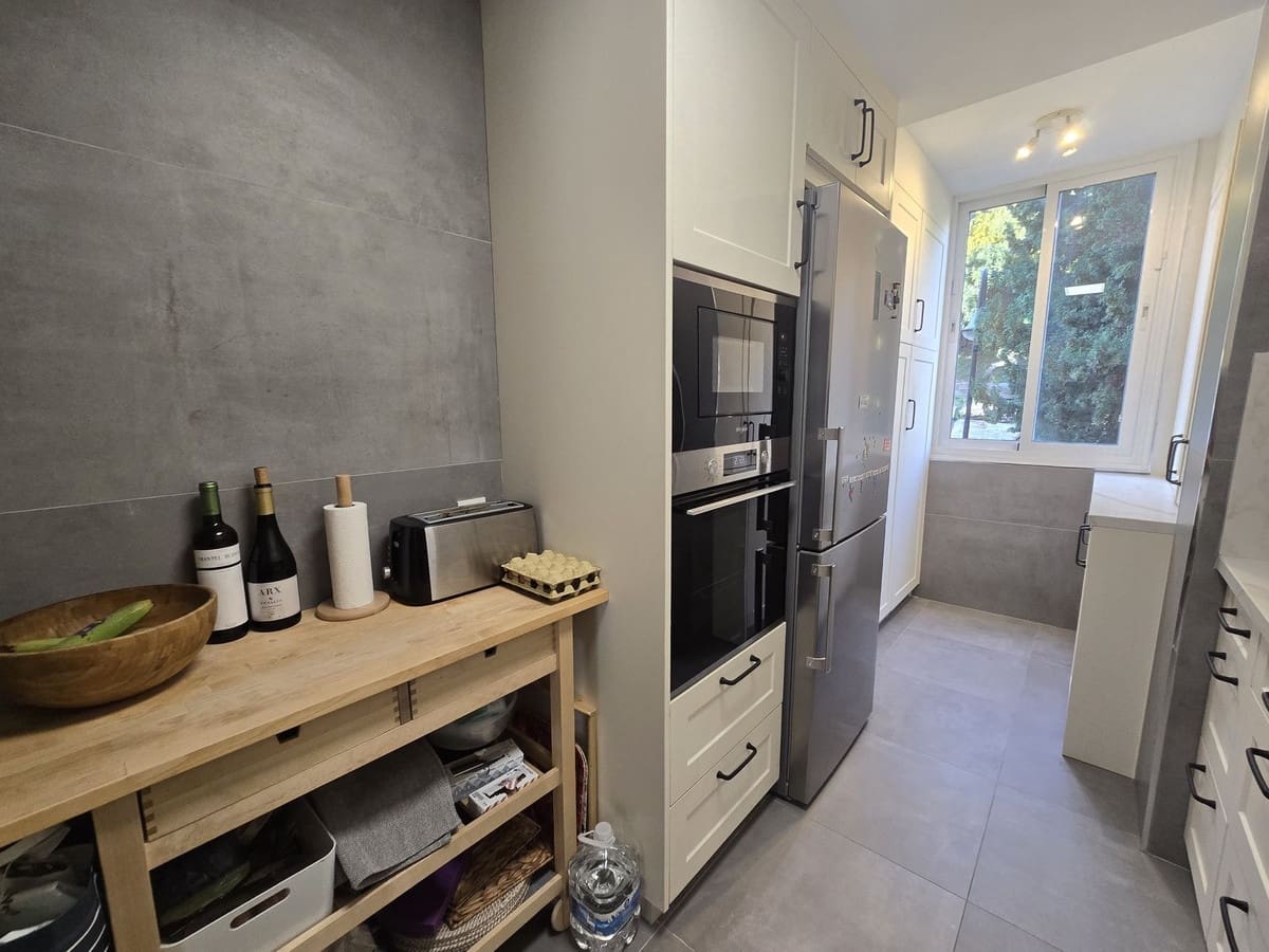 2 slaapkamer Appartement te koop in Calahonda met zwembad garage - € 335.000 (Ref: 9669083)