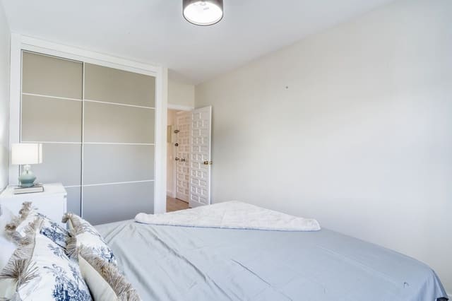 Apartamento de 2 habitaciones en Miraflores, Mijas en venta con piscina garaje - 380.000 € (Ref: 9669292)