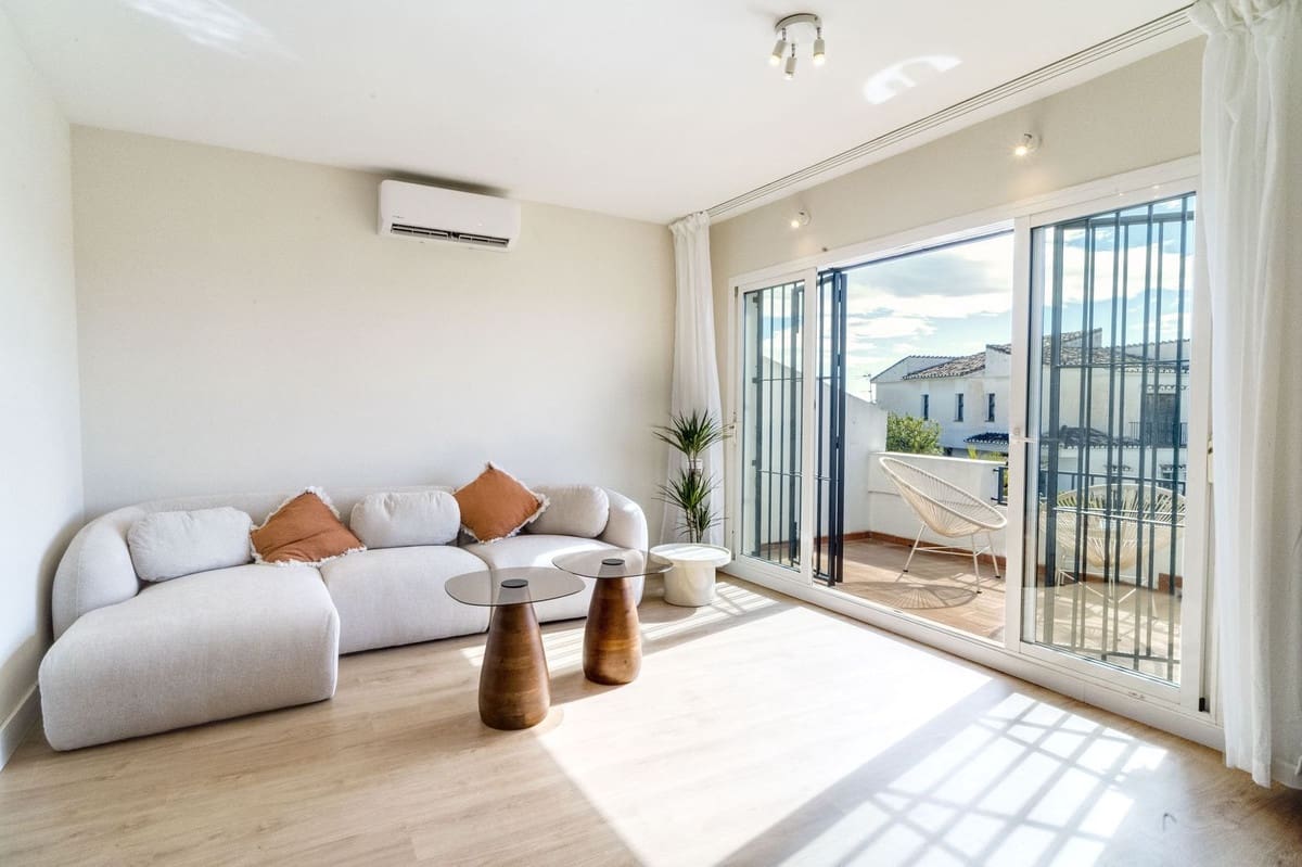 Apartamento de 2 habitaciones en Miraflores en venta con piscina garaje - 380.000 € (Ref: 9669292)