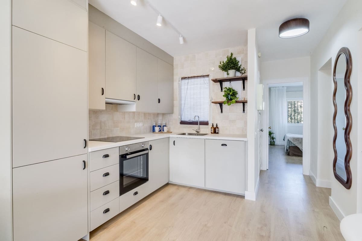 Apartamento de 2 habitaciones en Miraflores en venta con piscina garaje - 380.000 € (Ref: 9669292)