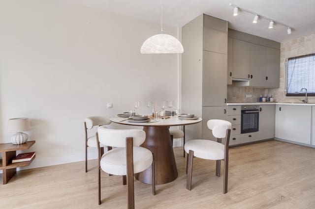 Apartamento de 2 habitaciones en Miraflores, Mijas en venta con piscina garaje - 380.000 € (Ref: 9669292)