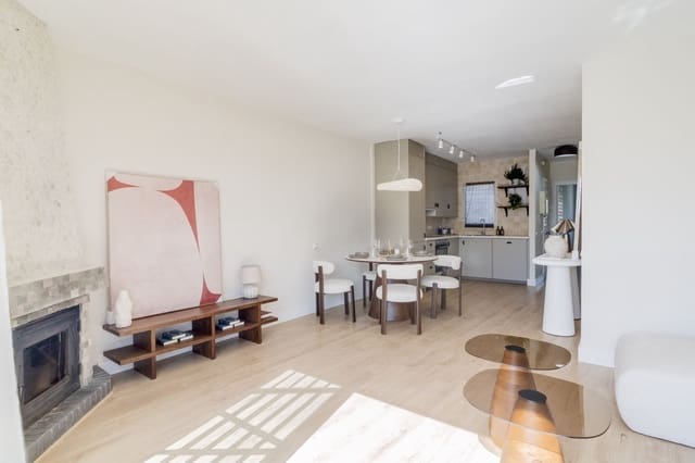 Apartamento de 2 habitaciones en Miraflores, Mijas en venta con piscina garaje - 380.000 € (Ref: 9669292)