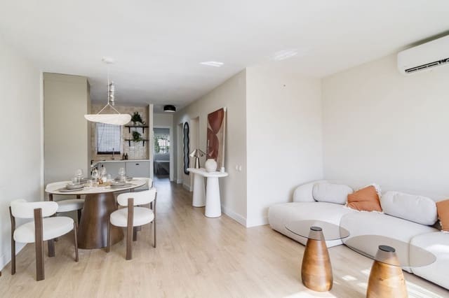 Apartamento de 2 habitaciones en Miraflores, Mijas en venta con piscina garaje - 380.000 € (Ref: 9669292)