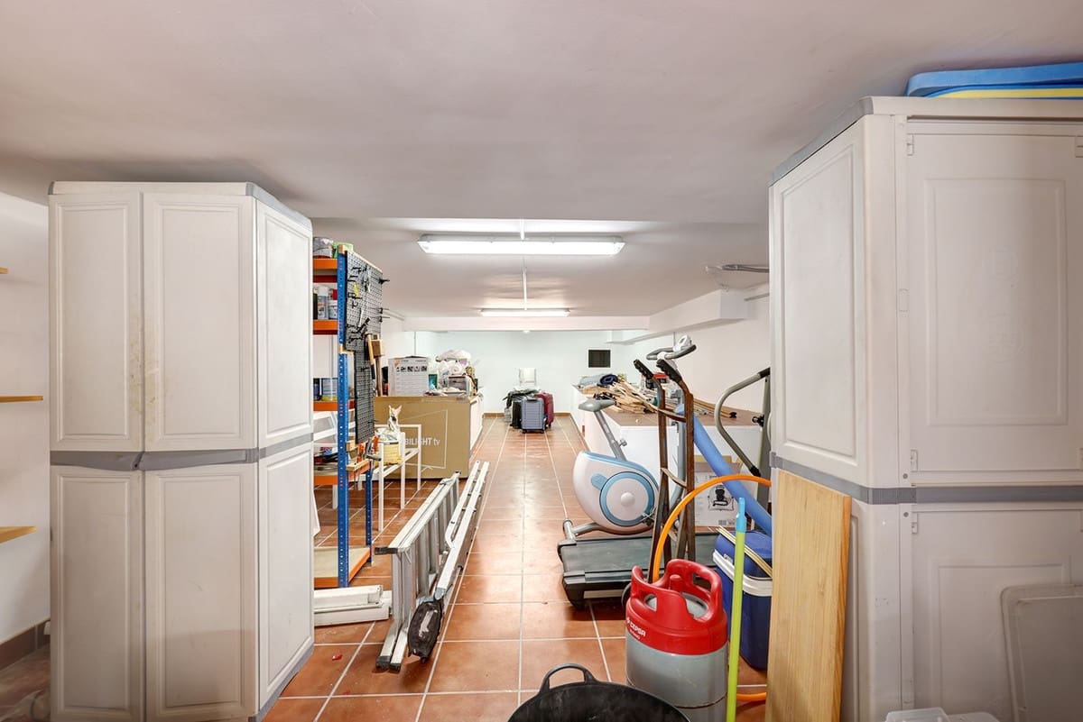 4 sovrum Hus till salu i La Duquesa / Puerto de la Duquesa med pool garage - 450 000 € (Ref: 9669697)