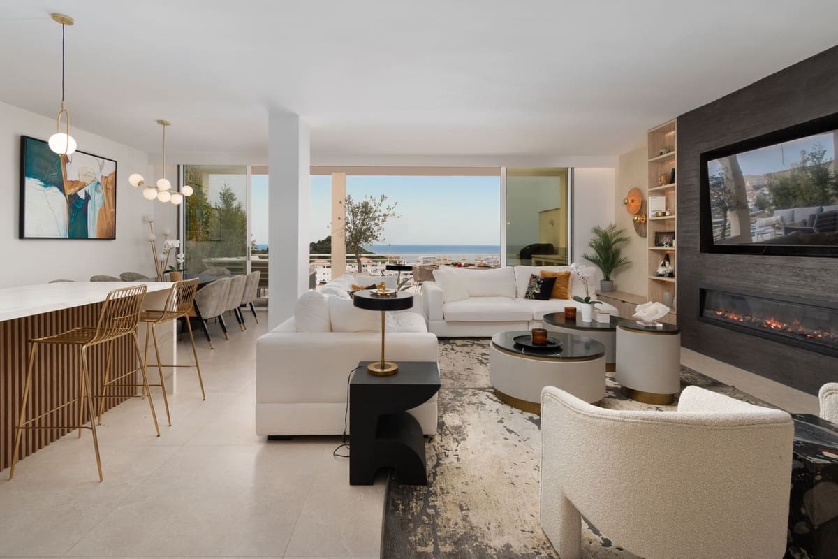 4 soveværelse Penthouse til salg i Benalmadena med swimmingpool garage - € 1.150.000 (Ref: 9673632)