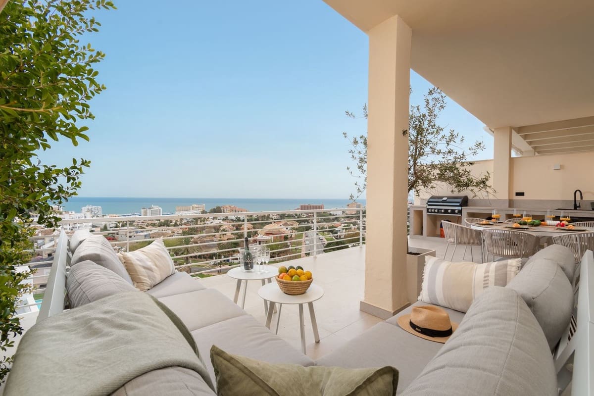 4 soveværelse Penthouse til salg i Benalmadena med swimmingpool garage - € 1.150.000 (Ref: 9673632)