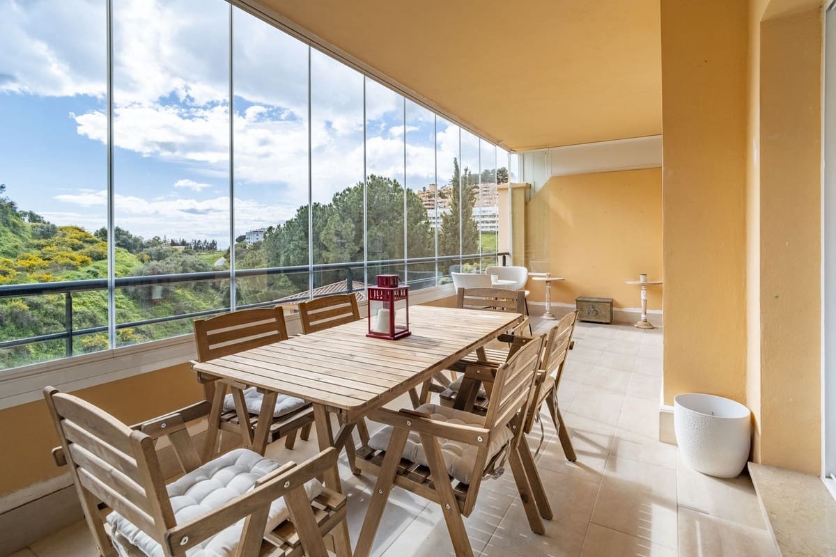 2 sovrum Lägenhet till salu i Calahonda med pool garage - 335 000 € (Ref: 9676552)