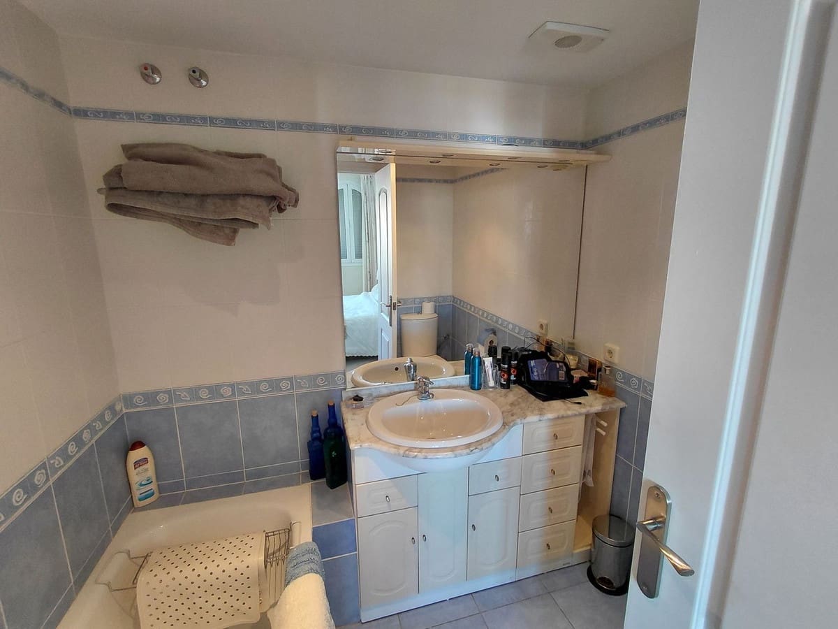 3 soveværelse Penthouse til salg i Marbesa med swimmingpool garage - € 825.000 (Ref: 9679179)