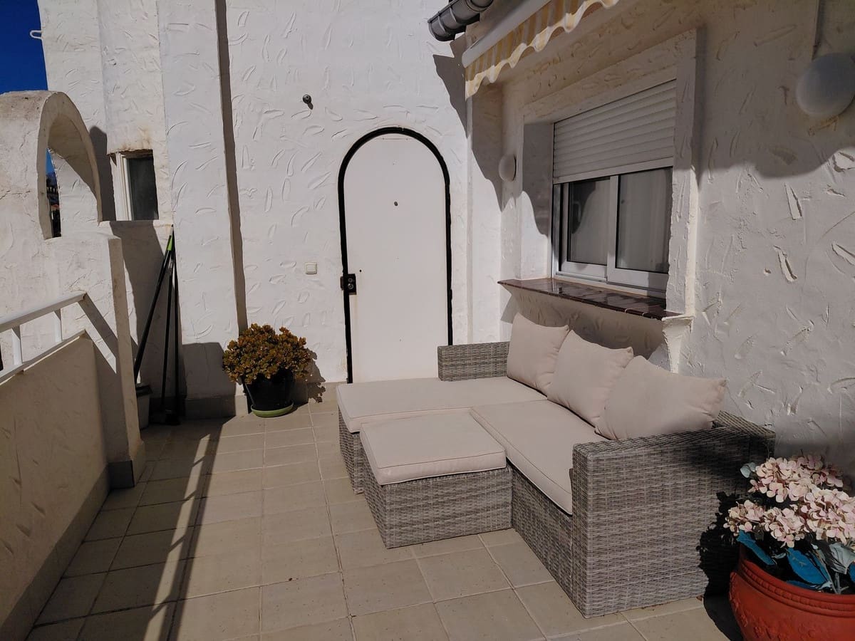 3 soveværelse Penthouse til salg i Marbesa med swimmingpool garage - € 825.000 (Ref: 9679179)