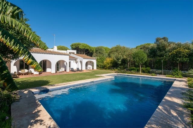 3 slaapkamer Villa te koop in Cabopino, Marbella met zwembad garage - € 1.299.999 (Ref: 9685777)