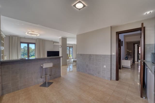 5 slaapkamer Villa te koop in Guadalmina Alta, Marbella met zwembad garage - € 1.580.000 (Ref: 9685871)