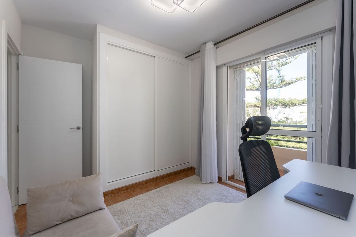 3 soveværelse Semi-Rækkehus til salg i Cabopino med swimmingpool garage - € 695.000 (Ref: 9697885)