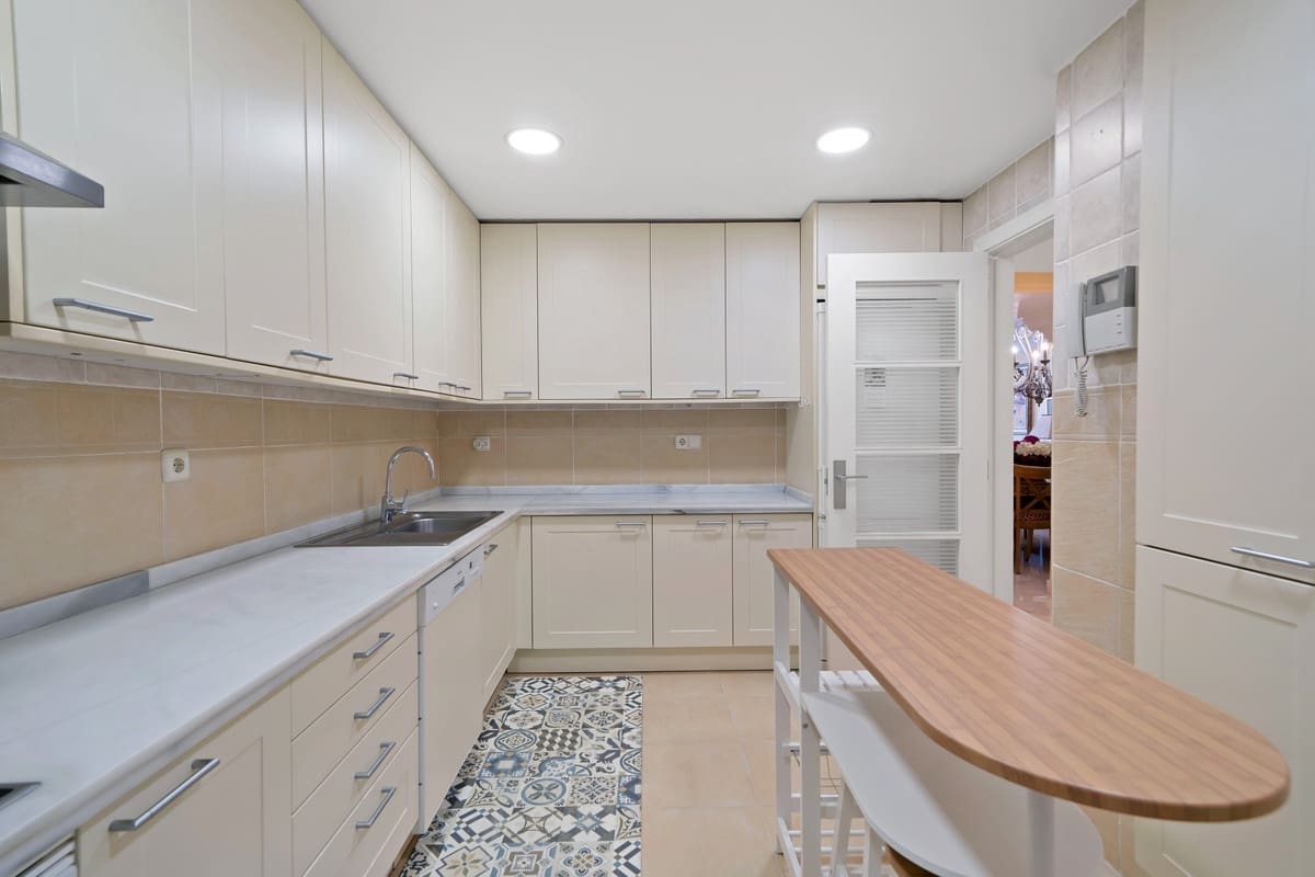 Apartamento Playa de 3 habitaciones en Golden Mile en venta con piscina garaje - 1.395.000 € (Ref: 9697890)