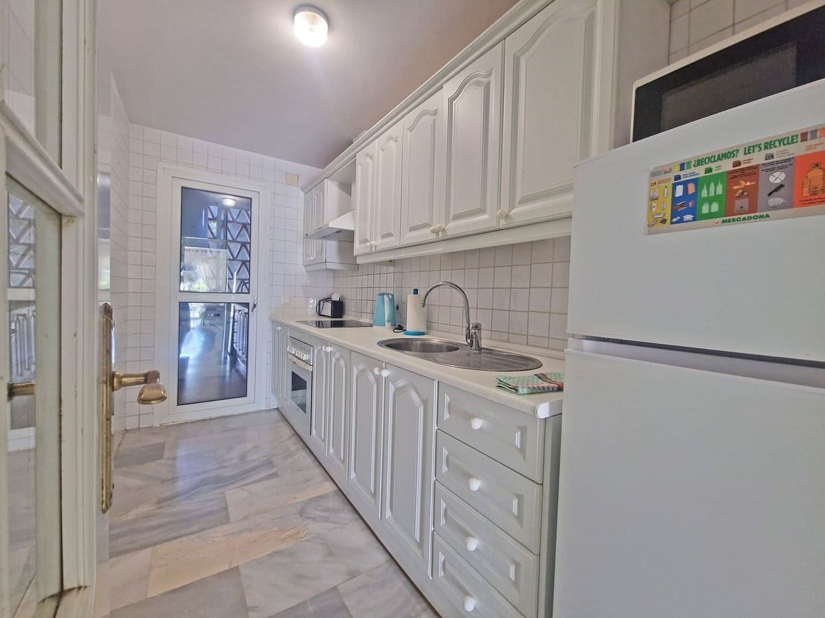 2 sypialnia Apartament na sprzedaż w Calahonda z basenem garażem - 499 000 € (Ref: 9709242)