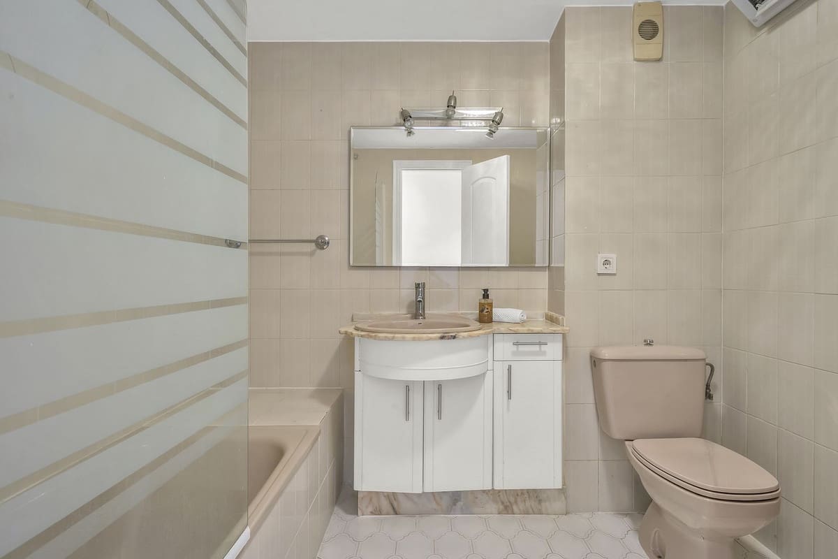 3 camera da letto Appartamento sulla Spiaggia in vendita in Marbella con piscina garage - 625.000 € (Rif: 9709466)