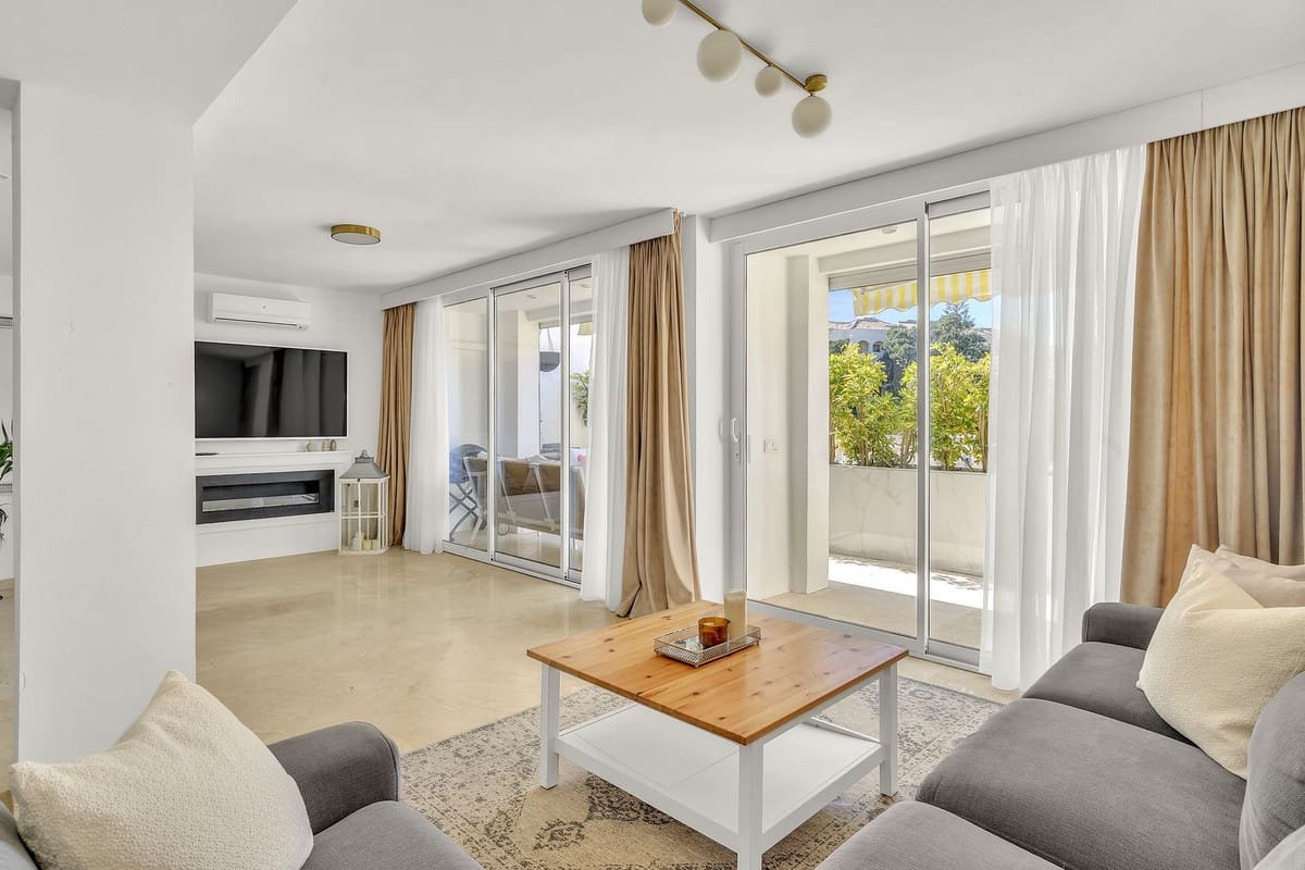3 camera da letto Appartamento sulla Spiaggia in vendita in Marbella con piscina garage - 625.000 € (Rif: 9709466)