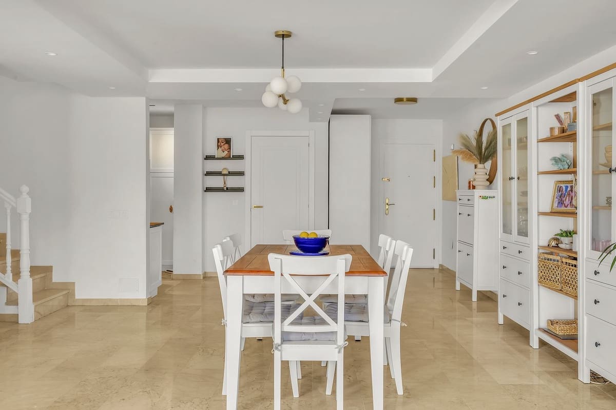 3 camera da letto Appartamento sulla Spiaggia in vendita in Marbella con piscina garage - 625.000 € (Rif: 9709466)