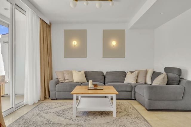 Apartamento Playa de 3 habitaciones en Elviria - Cabopino, Marbella en venta con piscina garaje - 625.000 € (Ref: 9709466)