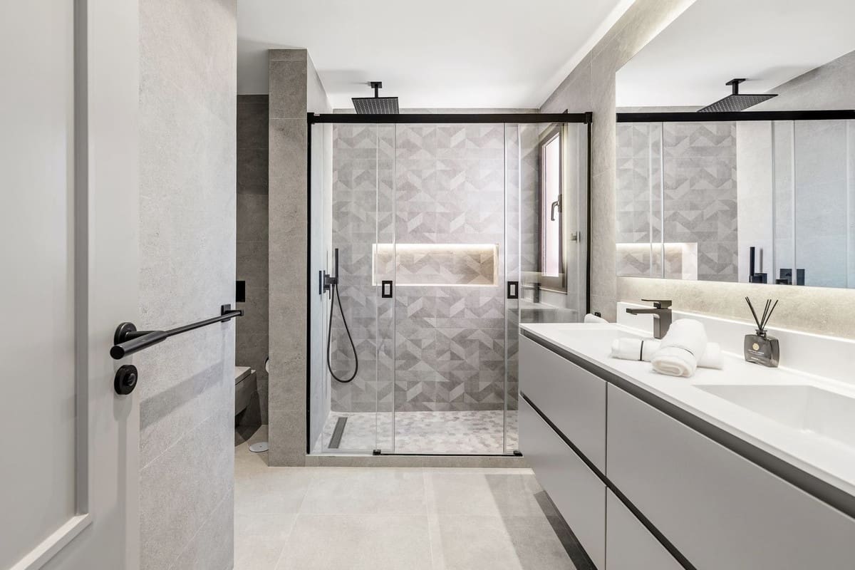 3 slaapkamer Strandappartement te koop in Estepona met zwembad garage - € 1.590.000 (Ref: 9713629)