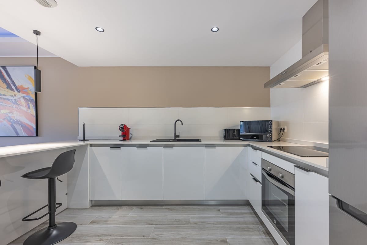 Apartamento de 2 habitaciones en Benahavís en venta con piscina garaje - 480.000 € (Ref: 9714335)