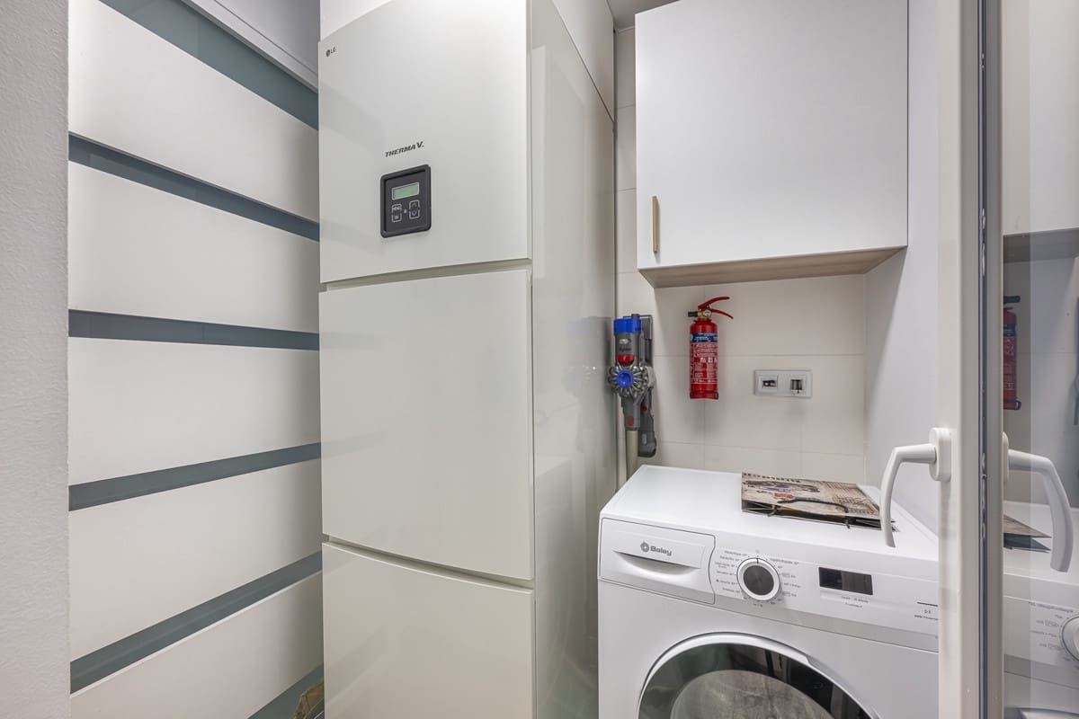 Apartamento de 2 habitaciones en Benahavís en venta con piscina garaje - 480.000 € (Ref: 9714335)