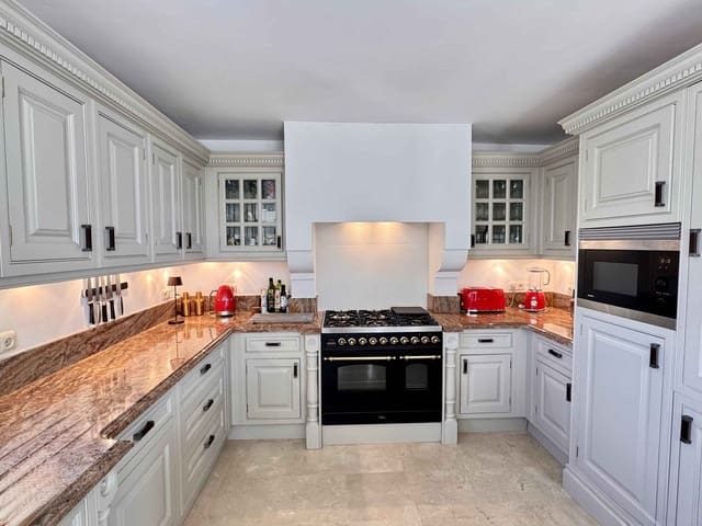 5 Zimmer Villa zu verkaufen in Riviera del Sol, Mijas mit Pool Garage - 1.495.000 € (Ref: 9716778)