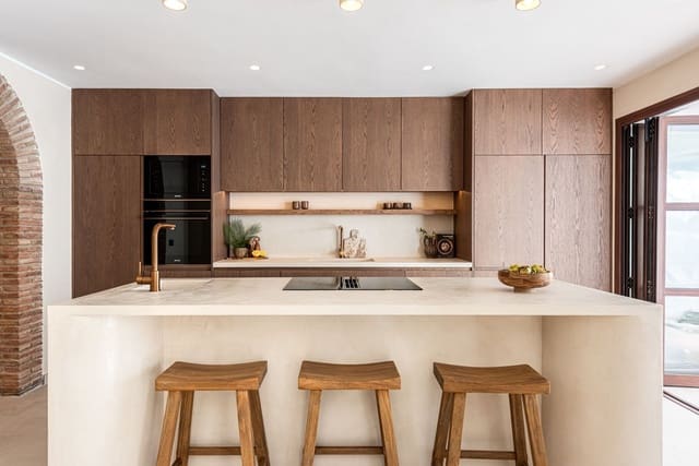 4 sovrum Hus till salu i Golden Mile, Marbella med pool garage - 2 495 000 € (Ref: 9720935)