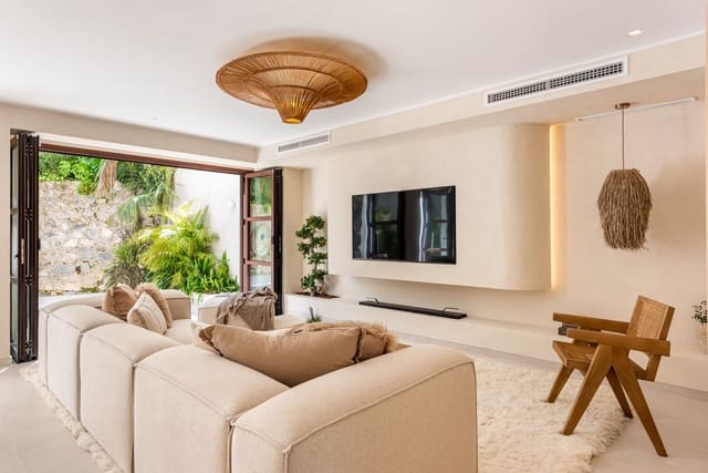 4 sovrum Hus till salu i Golden Mile, Marbella med pool garage - 2 495 000 € (Ref: 9720935)