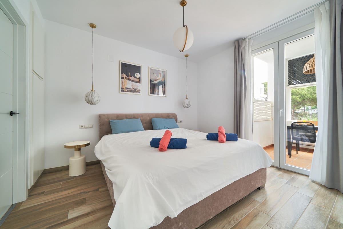 2 slaapkamer Appartement te koop in Elviria met zwembad - € 499.000 (Ref: 9726196)