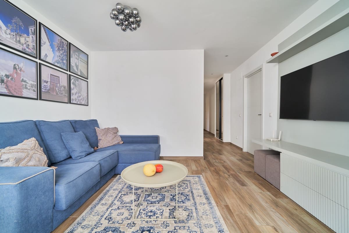 2 slaapkamer Appartement te koop in Elviria met zwembad - € 499.000 (Ref: 9726196)