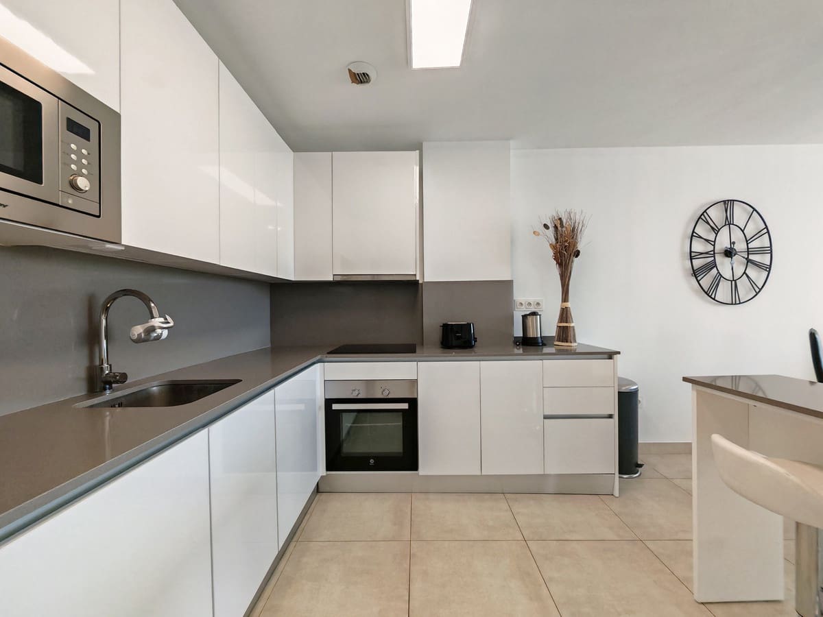 Apartamento de 3 habitaciones en La Cala de Mijas en venta con piscina garaje - 590.000 € (Ref: 9734231)