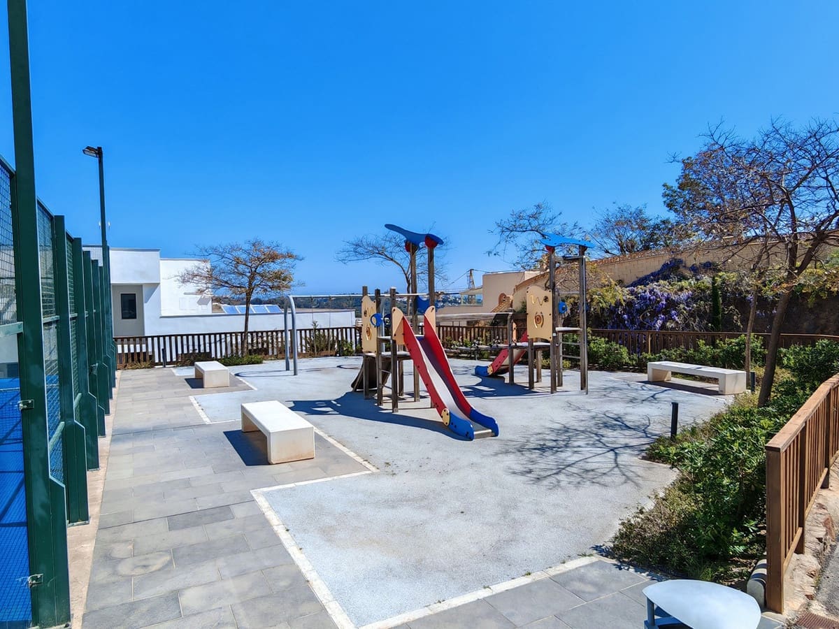 Apartamento de 3 habitaciones en La Cala de Mijas en venta con piscina garaje - 590.000 € (Ref: 9734231)