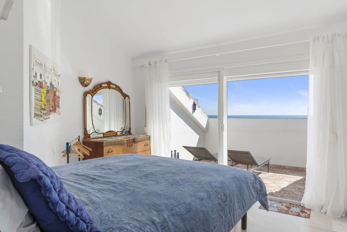 3 camera da letto Casa in vendita in Estepona con piscina - 619.000 € (Rif: 9737344)