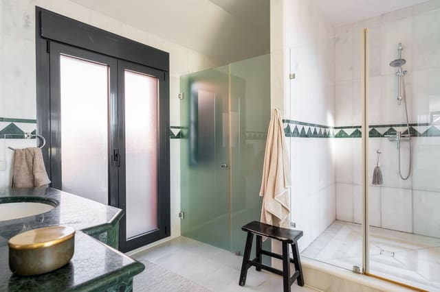 4 chambre Penthouse à vendre à Calahonda, Mijas avec piscine garage - 1 295 000 € (Ref: 9745207)