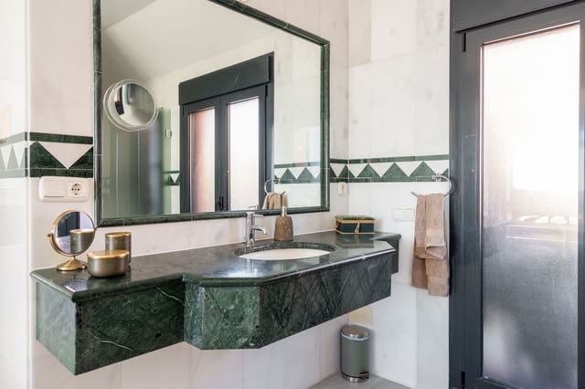 4 chambre Penthouse à vendre à Calahonda, Mijas avec piscine garage - 1 295 000 € (Ref: 9745207)