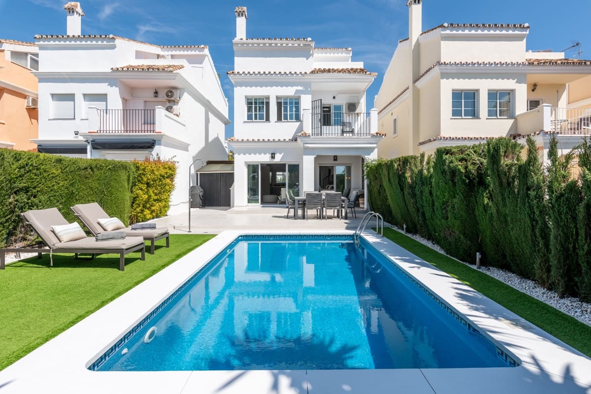 4 bedroom Villa for sale in Cancelada with pool - € 925,000 (Ref: 9745210)