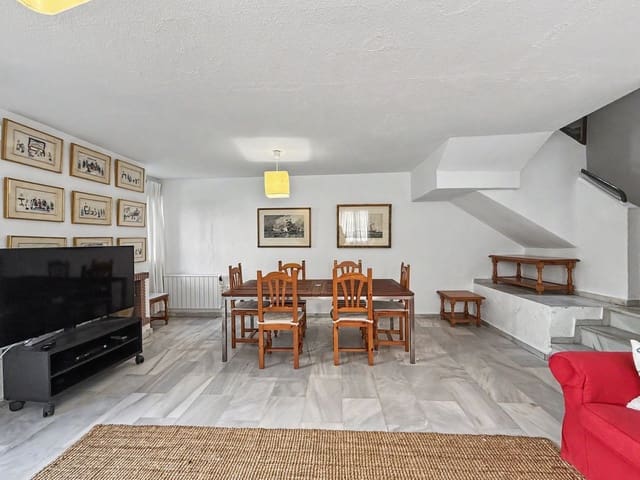 3 soverom Hus til salgs i Casares med svømmebasseng garasje - € 439 000 (Ref: 9747502)