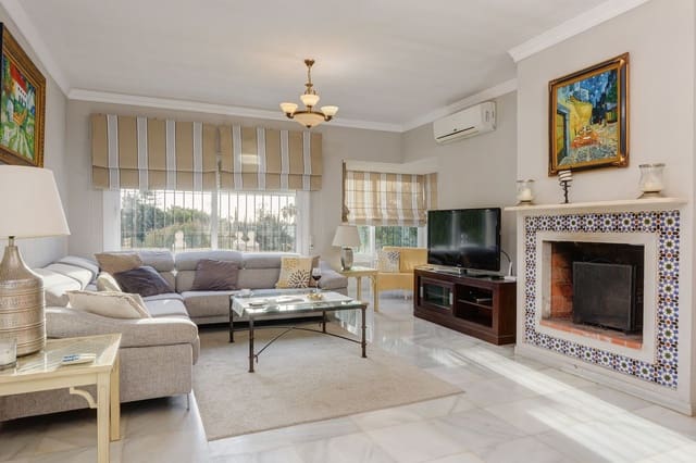 4 sypialnia Willa na sprzedaż w Mijas Golf, Mijas z basenem garażem - 1 300 000 € (Ref: 9750855)