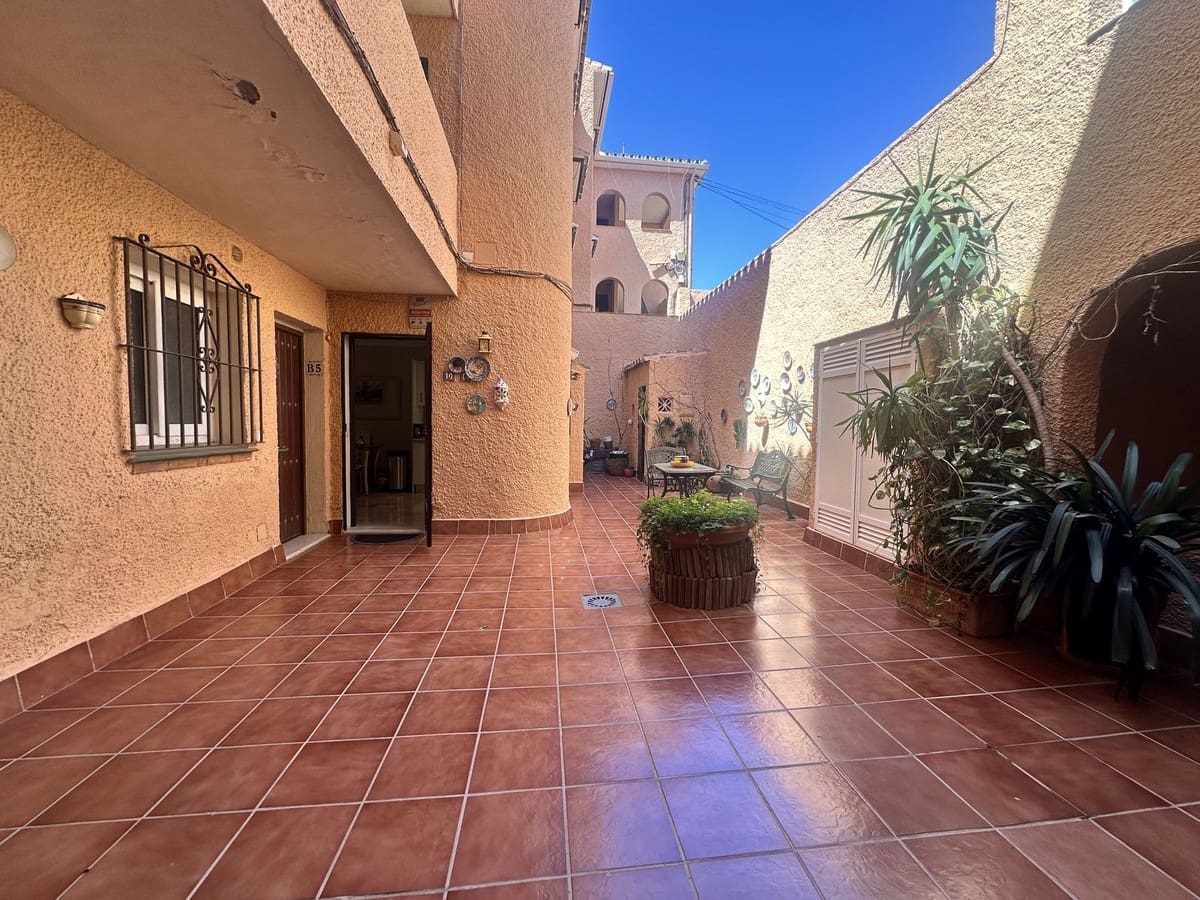 2 bedroom Beach Apartment for sale in El Faro with pool garage - € 299,000 (Ref: 9750959)