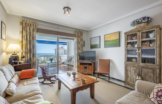 3 bedroom Beach Apartment for sale in Puerto Banus, Marbella with pool garage - € 945,000 (Ref: 9751436)