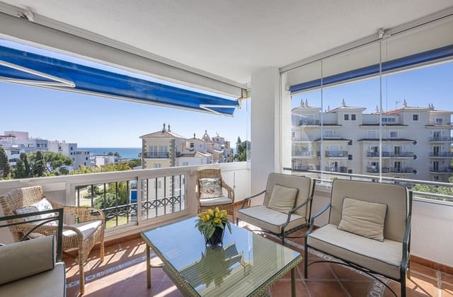 3 bedroom Beach Apartment for sale in Puerto Banus, Marbella with pool garage - € 945,000 (Ref: 9751436)