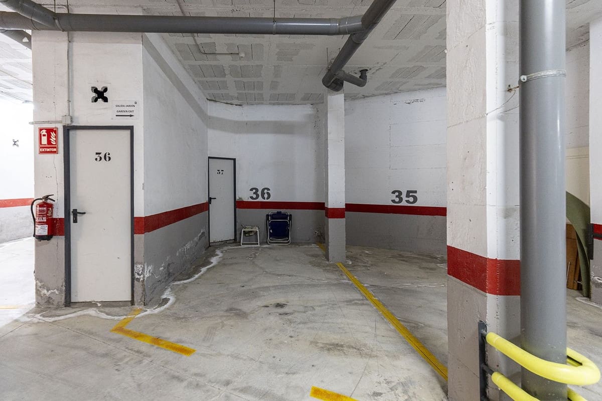 3 soverom Leilighet til salgs i La Duquesa / Puerto de la Duquesa med svømmebasseng garasje - € 370 000 (Ref: 9754271)