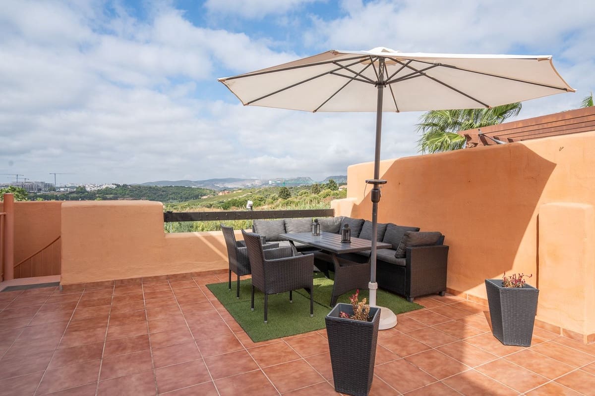 2 soveværelse Penthouse til salg i Casares med swimmingpool garage - € 269.000 (Ref: 9770139)